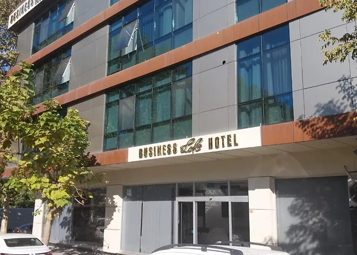 Business Life Hotel Guenesli