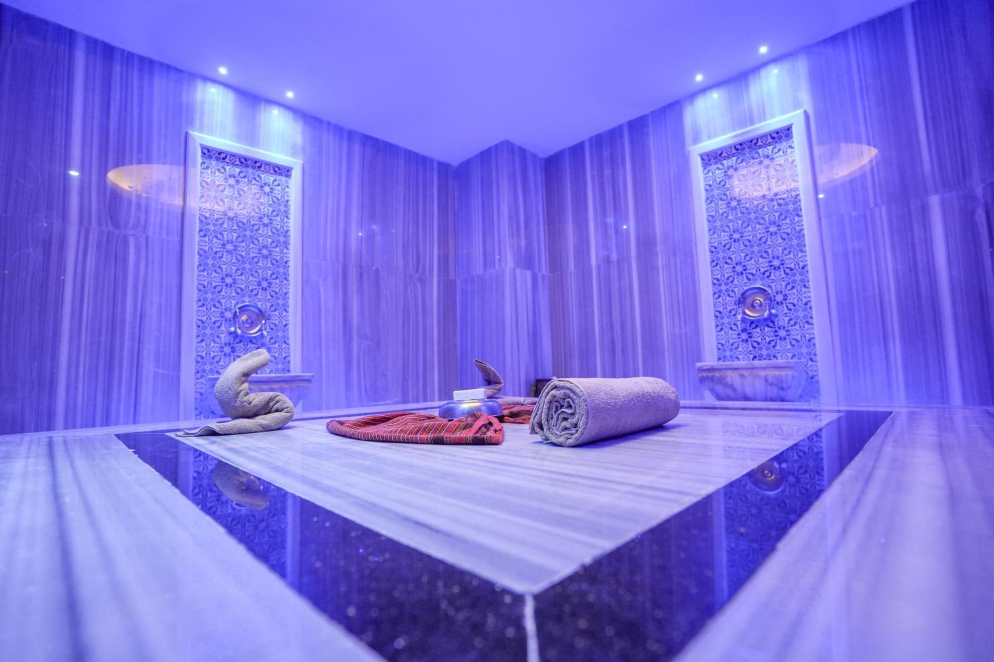Business Life Guenesli Otel