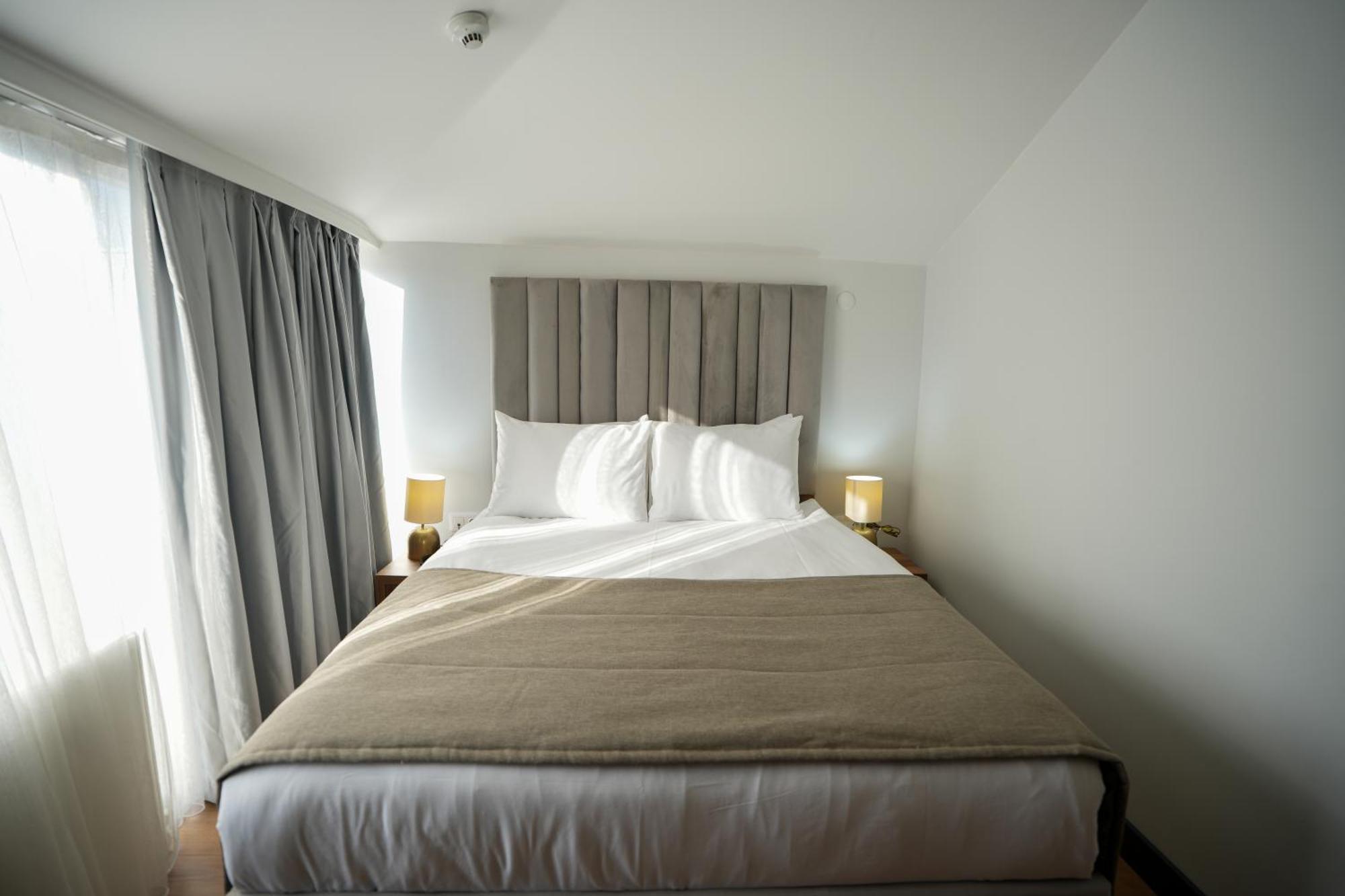 Otel Business Life Guenesli